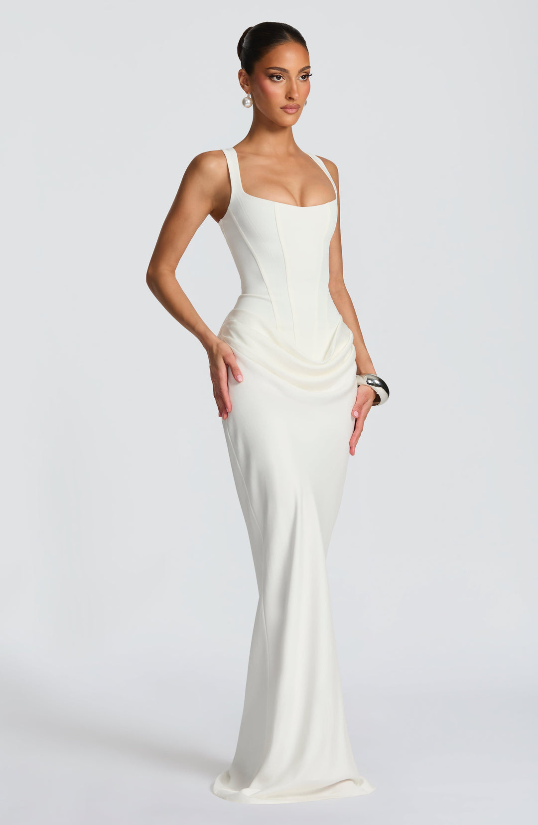 Luna · Vestito maxi con scollo quadrato