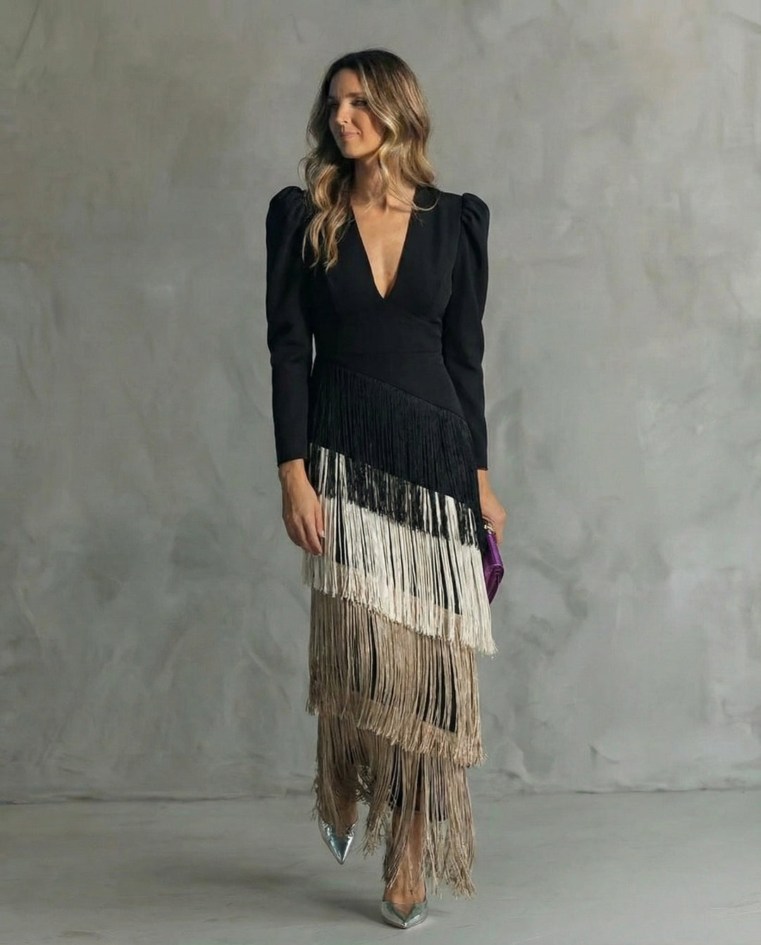Chiara | Abito elegante con maniche a frange