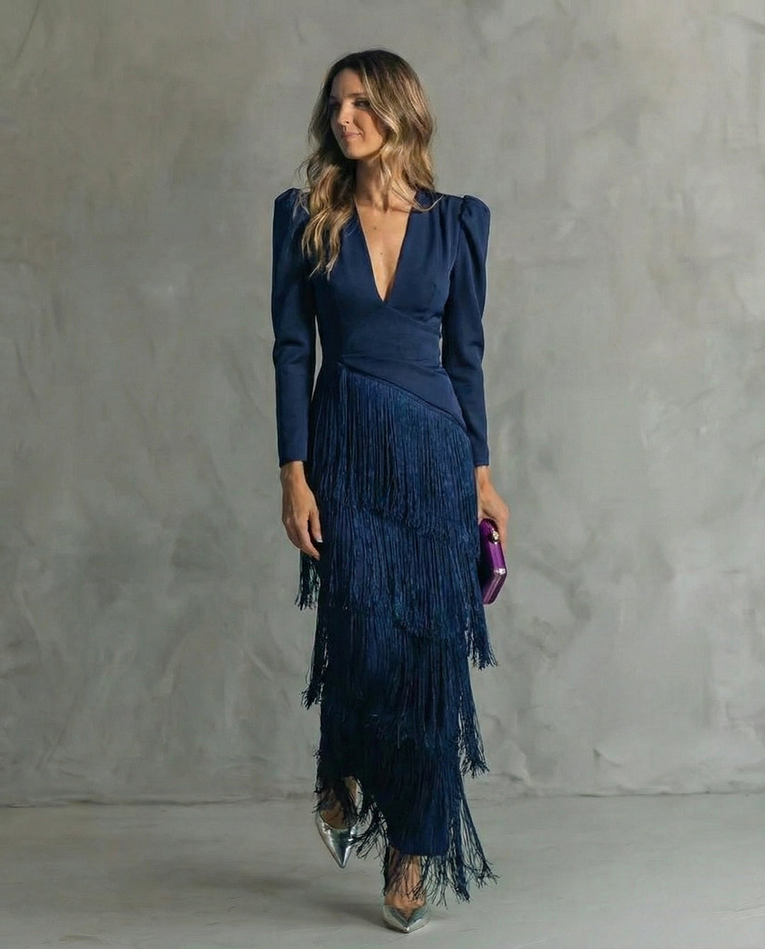 Chiara | Abito elegante con maniche a frange